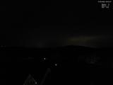 23 : 04