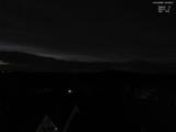 03 : 08