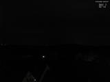 03 : 00