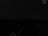 23 : 00