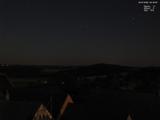 03 : 16