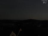 23 : 00