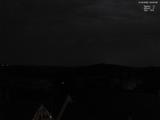 03 : 00