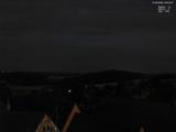 04 : 00