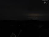 03 : 30
