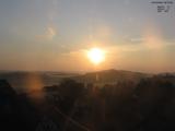 06 : 10