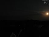 23 : 00