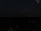22 : 00