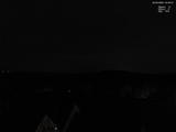 04 : 00