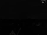 22 : 04