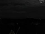 03 : 00