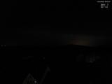 02 : 00