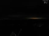 04 : 30