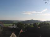 09 : 00
