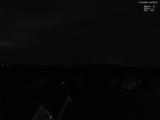 05 : 32