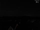 22 : 04