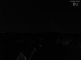 23 : 04