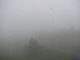 09 : 32