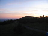21 : 08