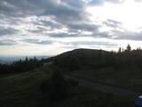 19 : 44