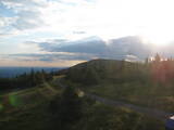 19 : 44