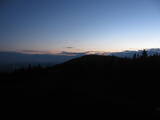 22 : 08